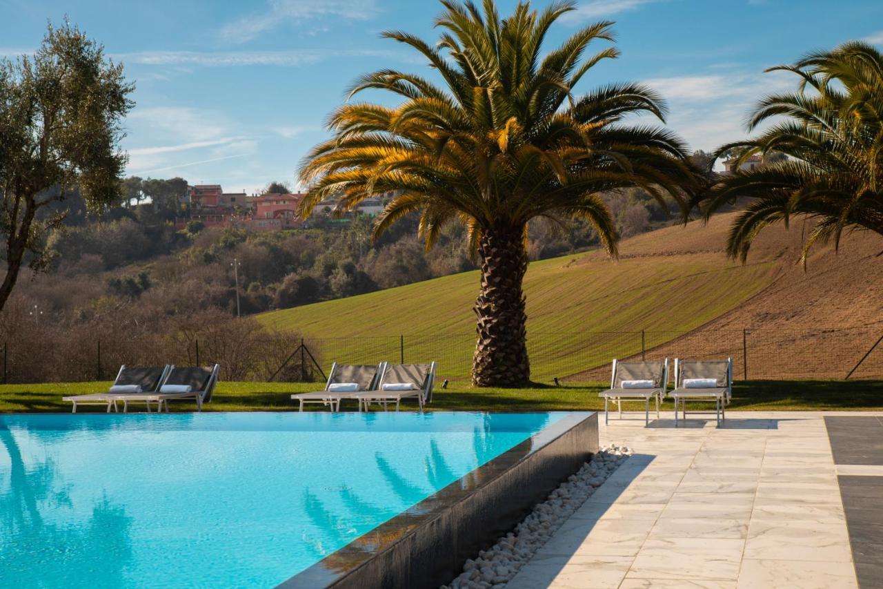 Pietra Bianca Hotel Numana Luaran gambar