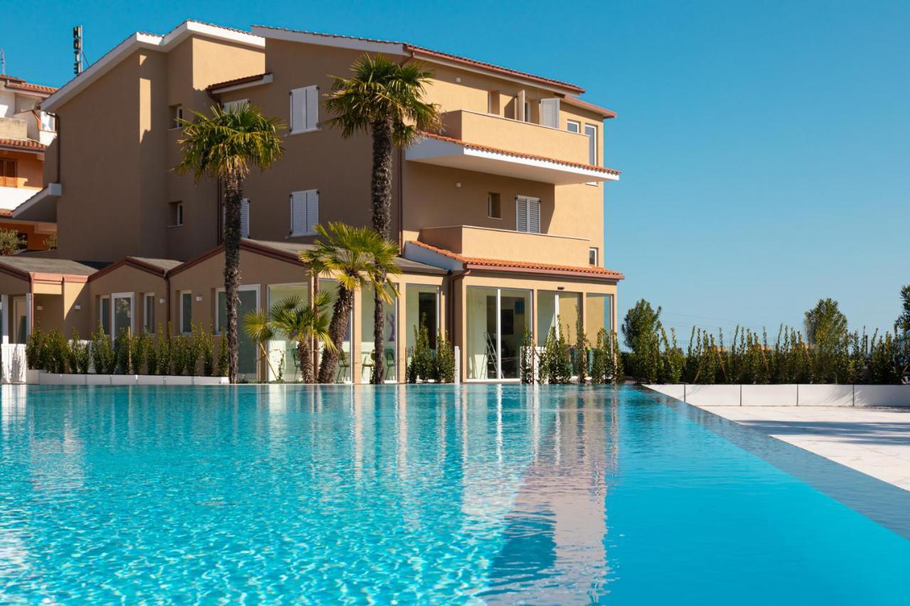 Pietra Bianca Hotel Numana Luaran gambar